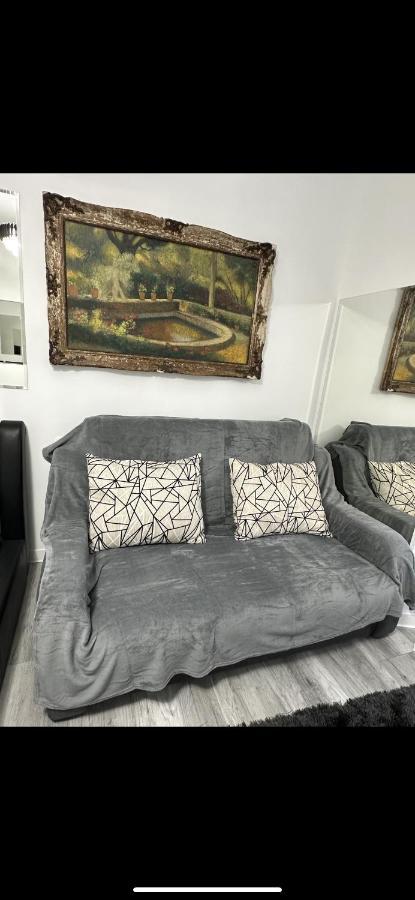 Piata Libertatii Apartament 1 Room Тимишоара Экстерьер фото